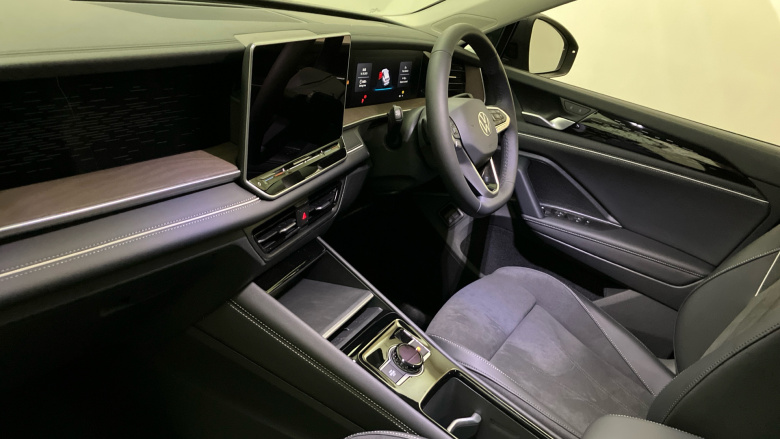 Volkswagen Tayron 1.5 TSI eHybrid Elegance 5dr DSG6 Estate